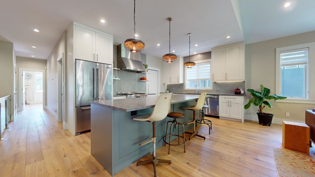 listing image 1103176758309149486