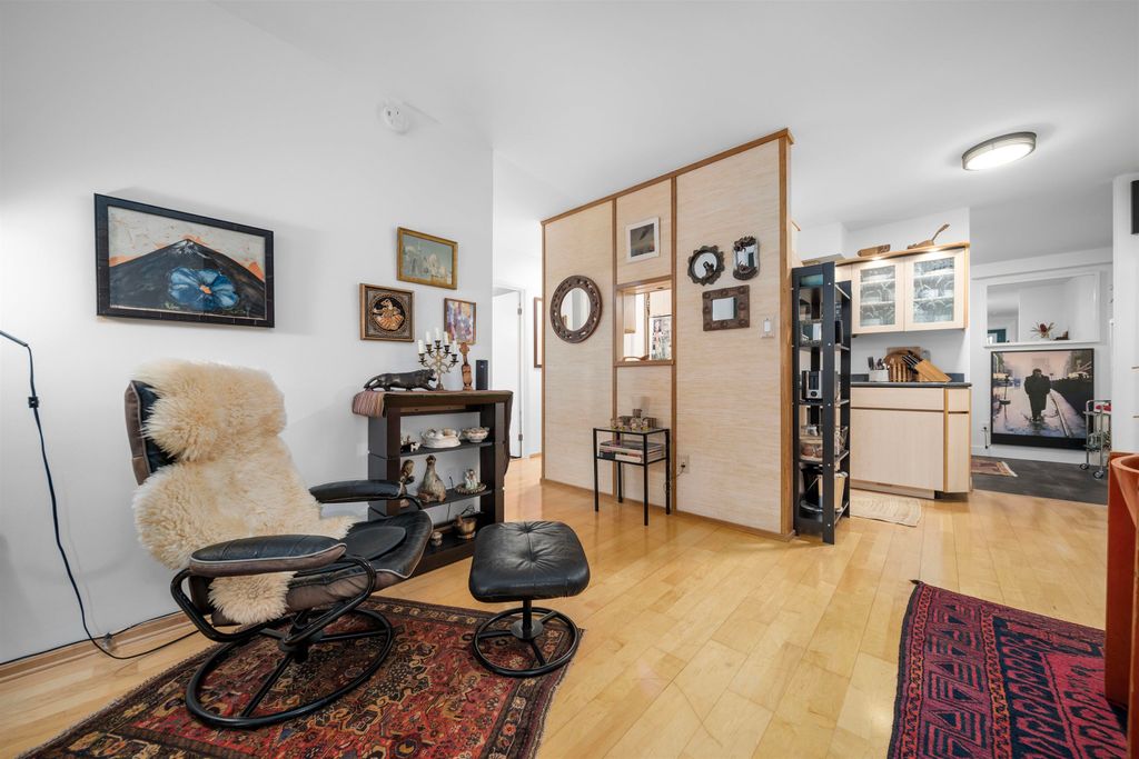 listing image 1103239524190691523