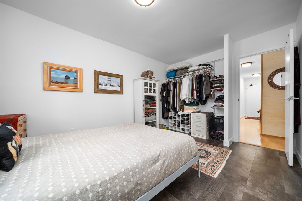 listing image 1104297561796147985