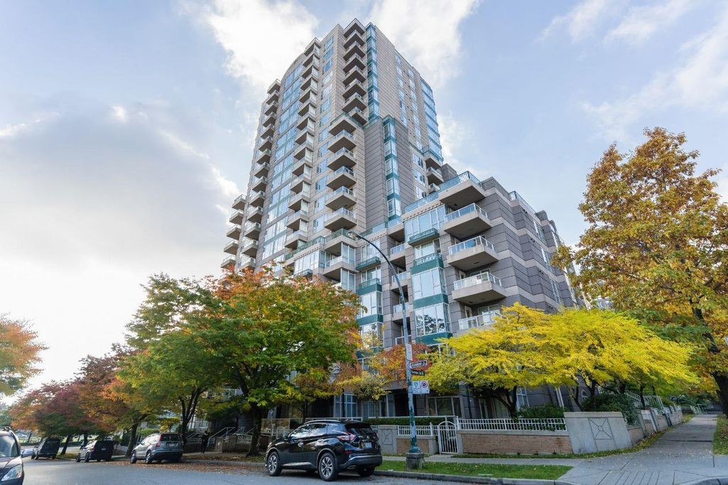 listing image 1104703060549189403