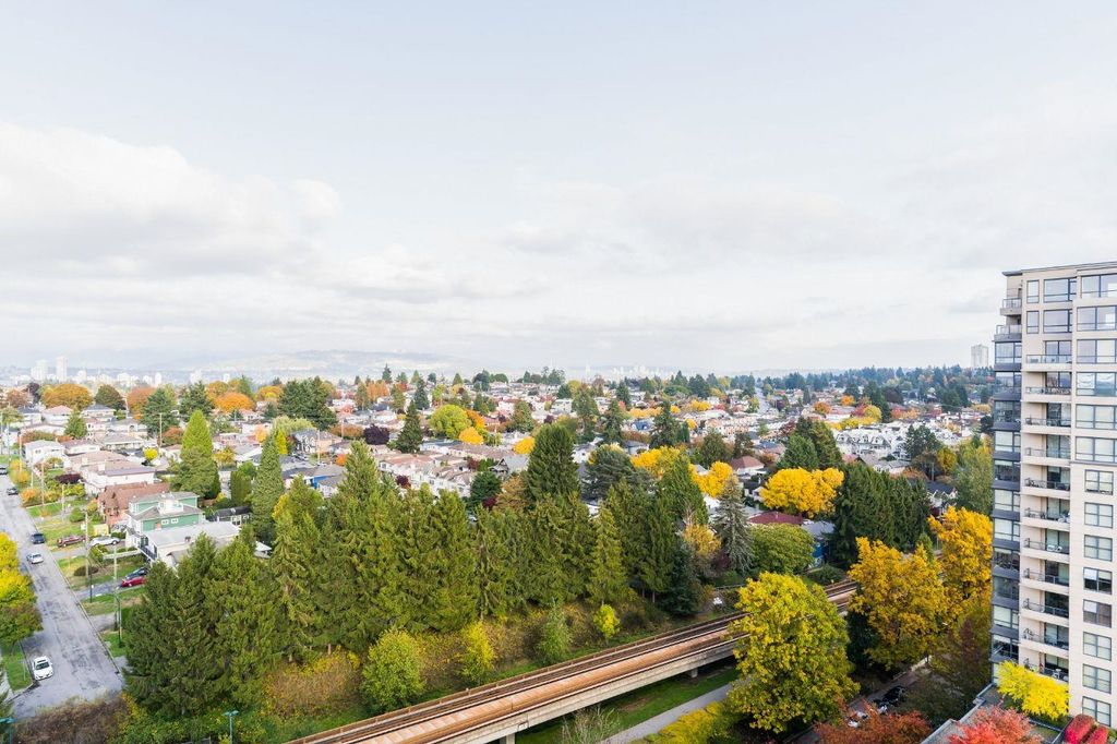 listing image 1100891697954032378