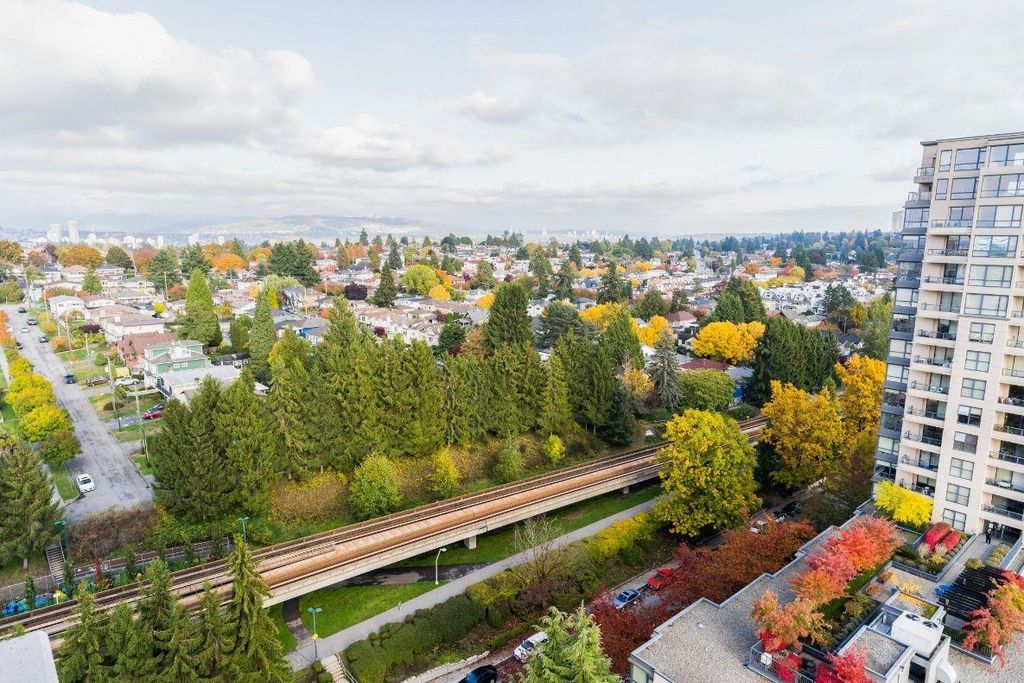 listing image 1101426613883160800
