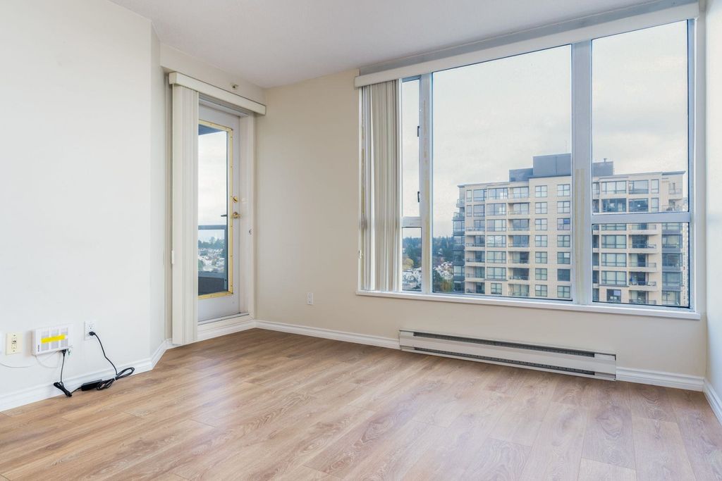 listing image 1107013333794653534