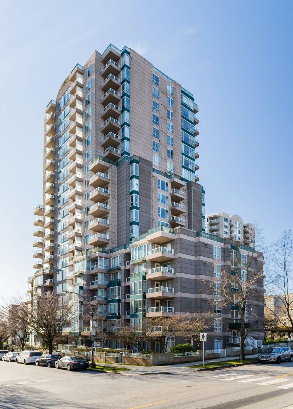 listing image 1105156360974103419