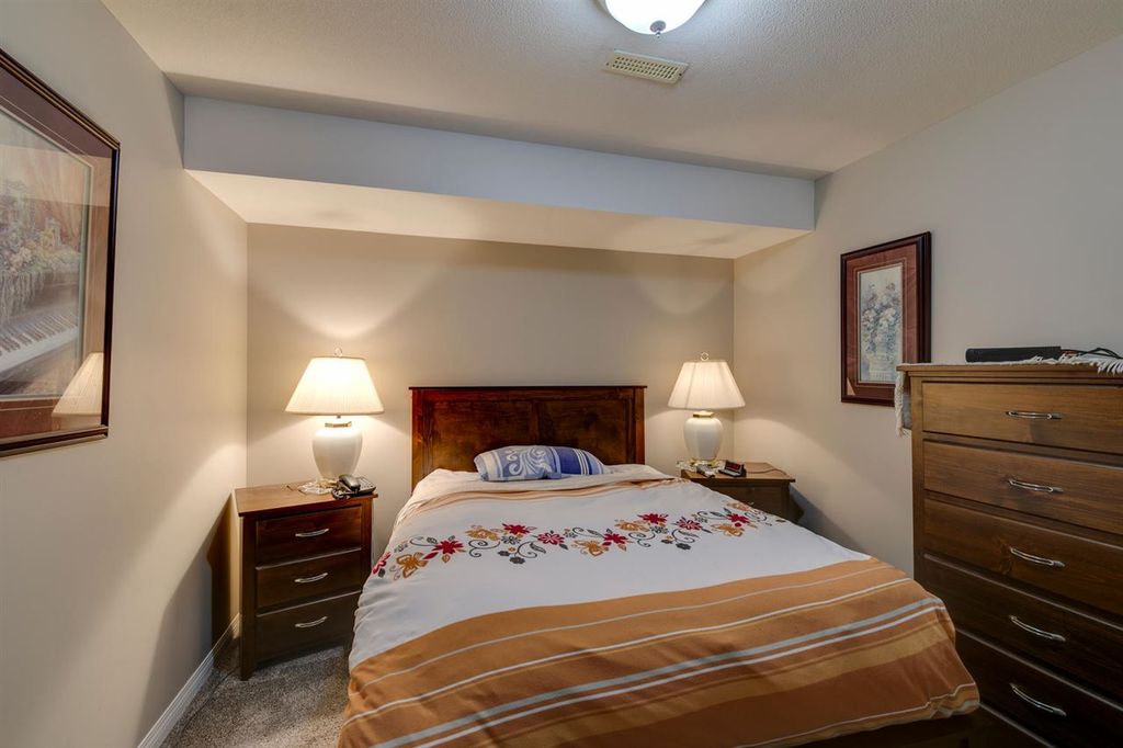 listing image 1100591994903719138