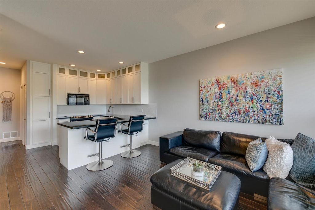 listing image 1106905068644777772