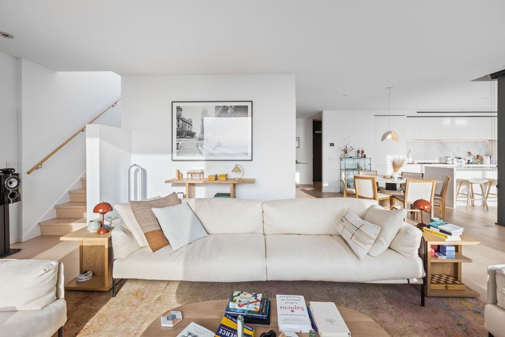 listing image 1101577382046111407