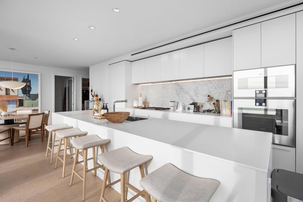 listing image 1108917486195313883