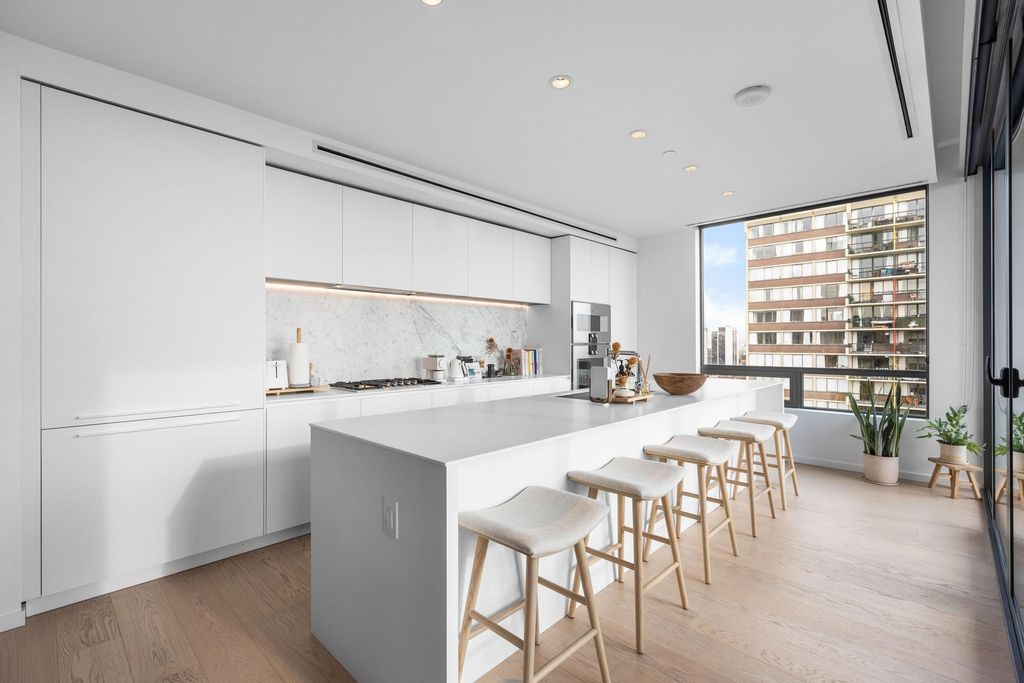 listing image 1107219579725497939