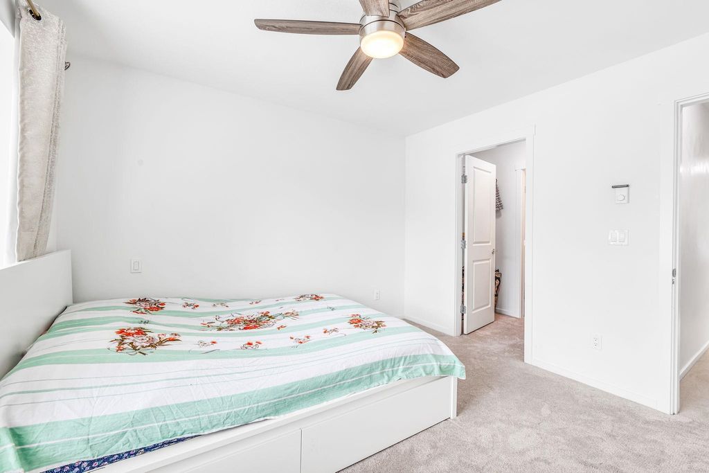 listing image 1100684097611206423