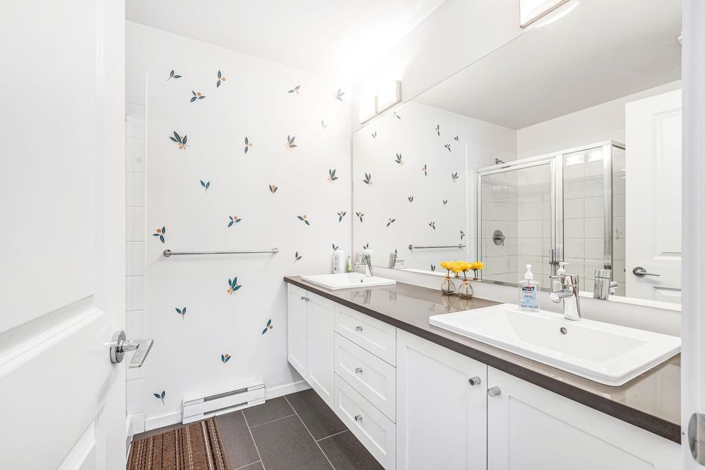 listing image 1105578187180139088