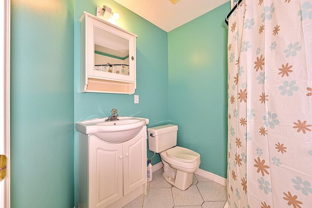 listing image 1103497848193344254