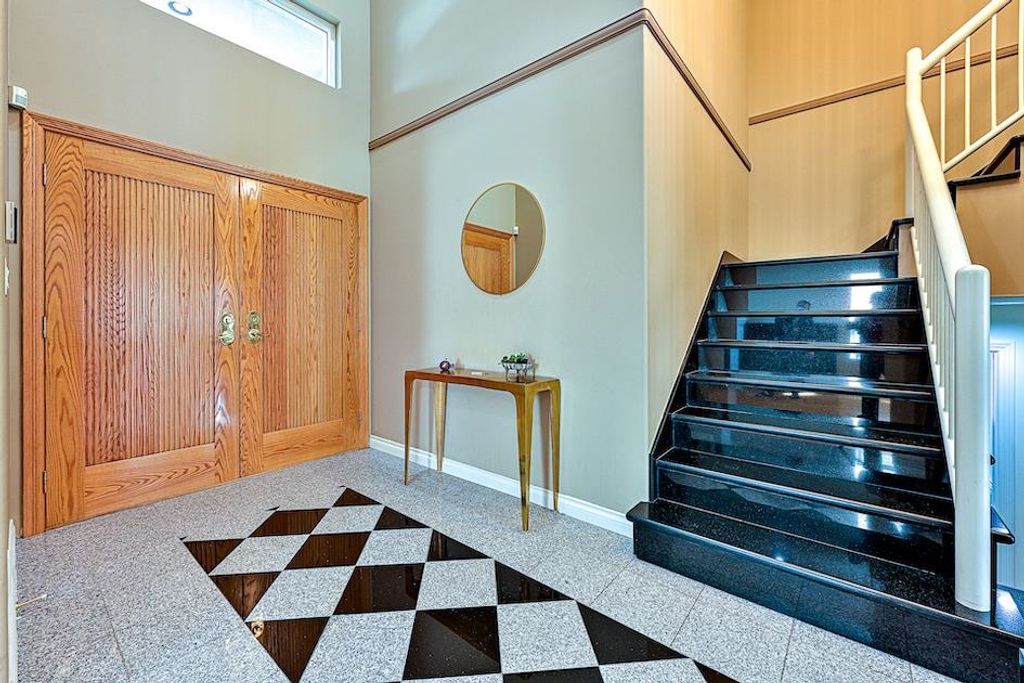 listing image 1104565072750049295