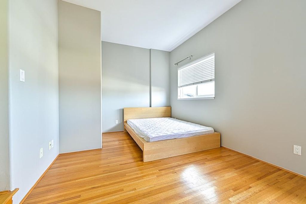 listing image 1107639248738445723