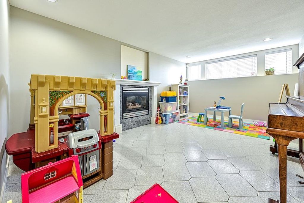 listing image 1105089465604772520