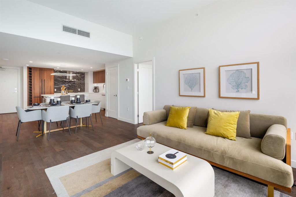 listing image 1105684466864807281
