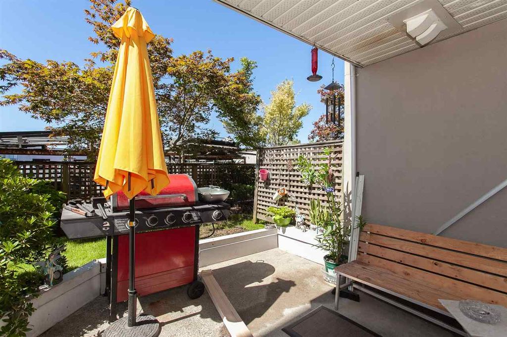 listing image 1103871377365522598