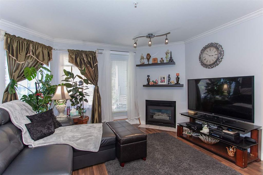 listing image 1109569252435956701