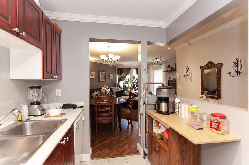 listing image 1104347252761436320