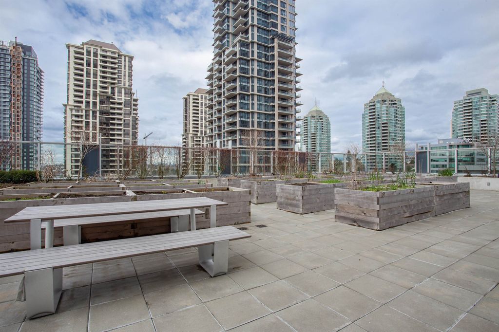 listing image 1109387824286698251