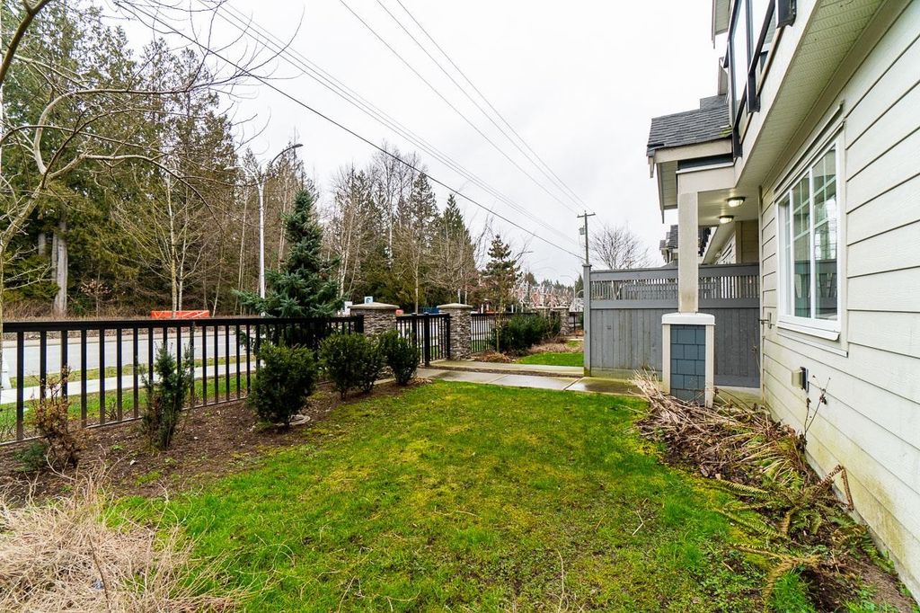 listing image 1109048531332348316