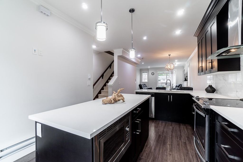 listing image 1101625610882286958