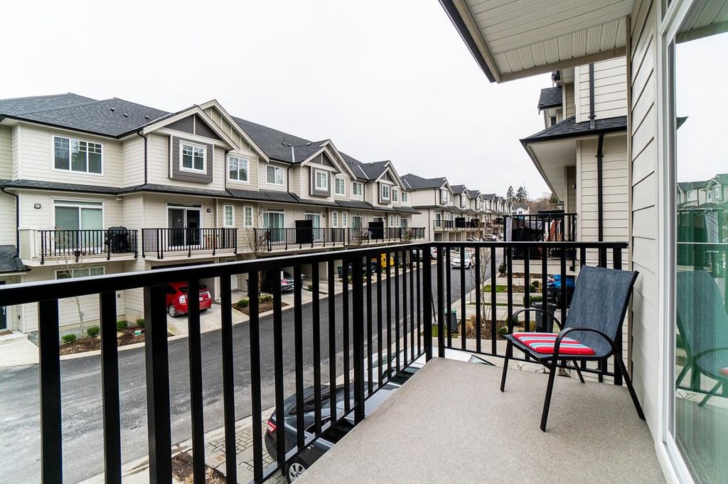 listing image 1102146921608719480