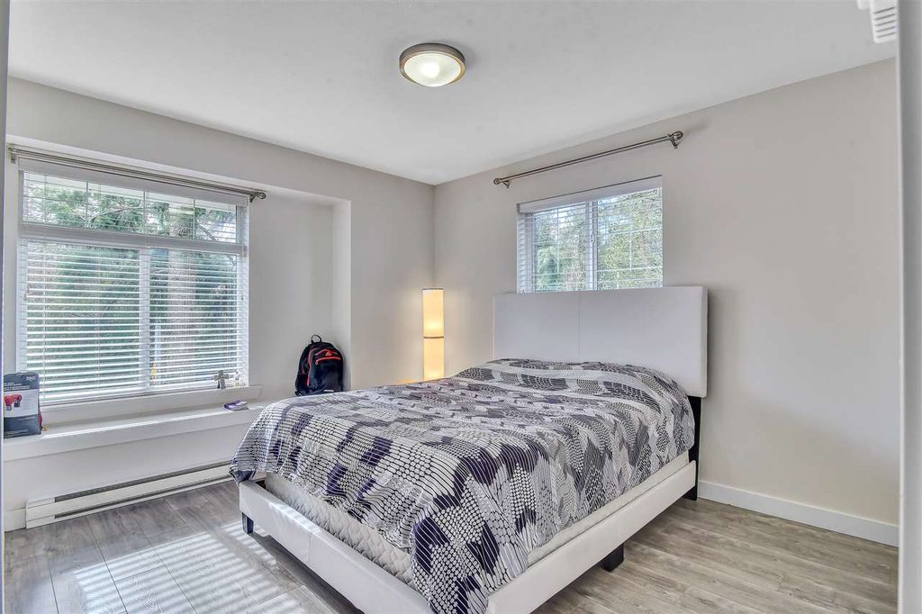 listing image 1104142080314720079