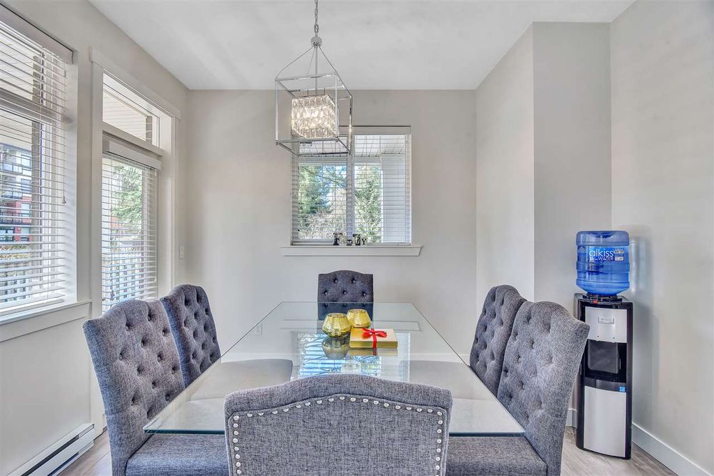 listing image 1100749786834661903