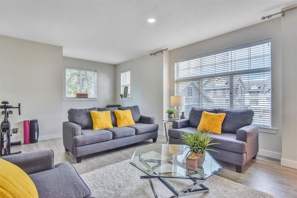 listing image 1102118753148906636