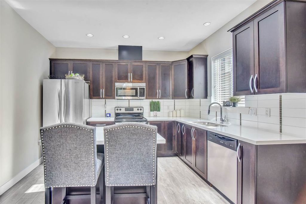 listing image 1104160252530762998