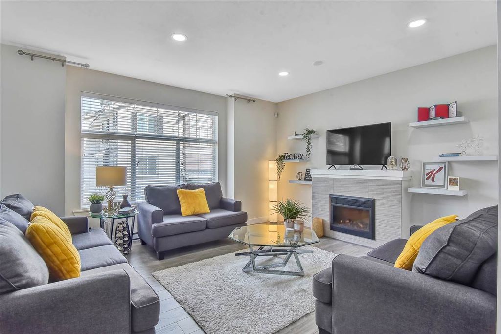 listing image 1103453369785574320