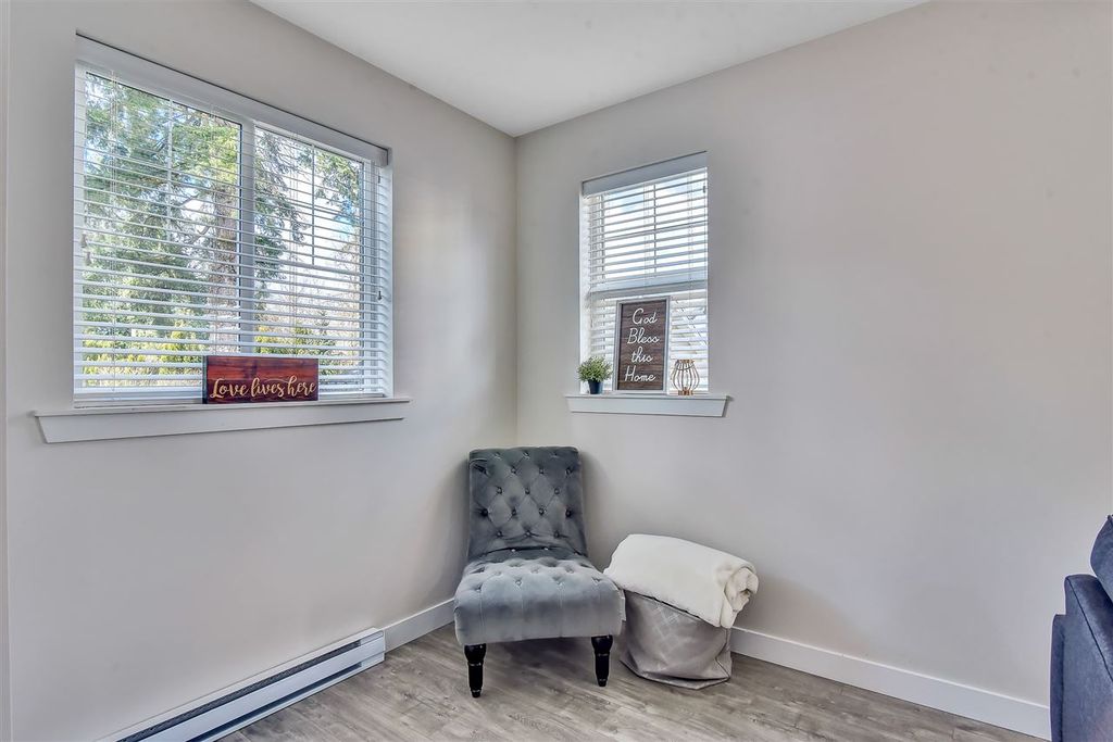 listing image 1103769702512694547