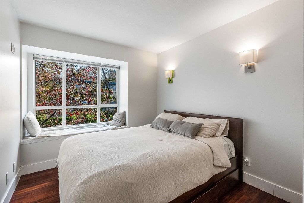 listing image 1105674776251040173