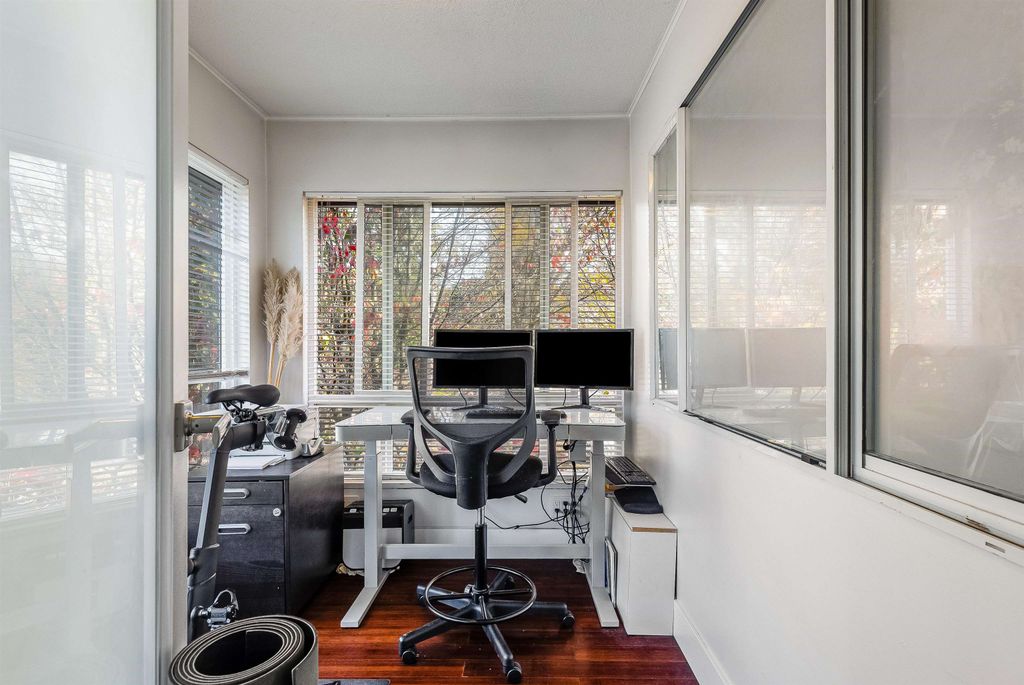 listing image 1107293936259757827