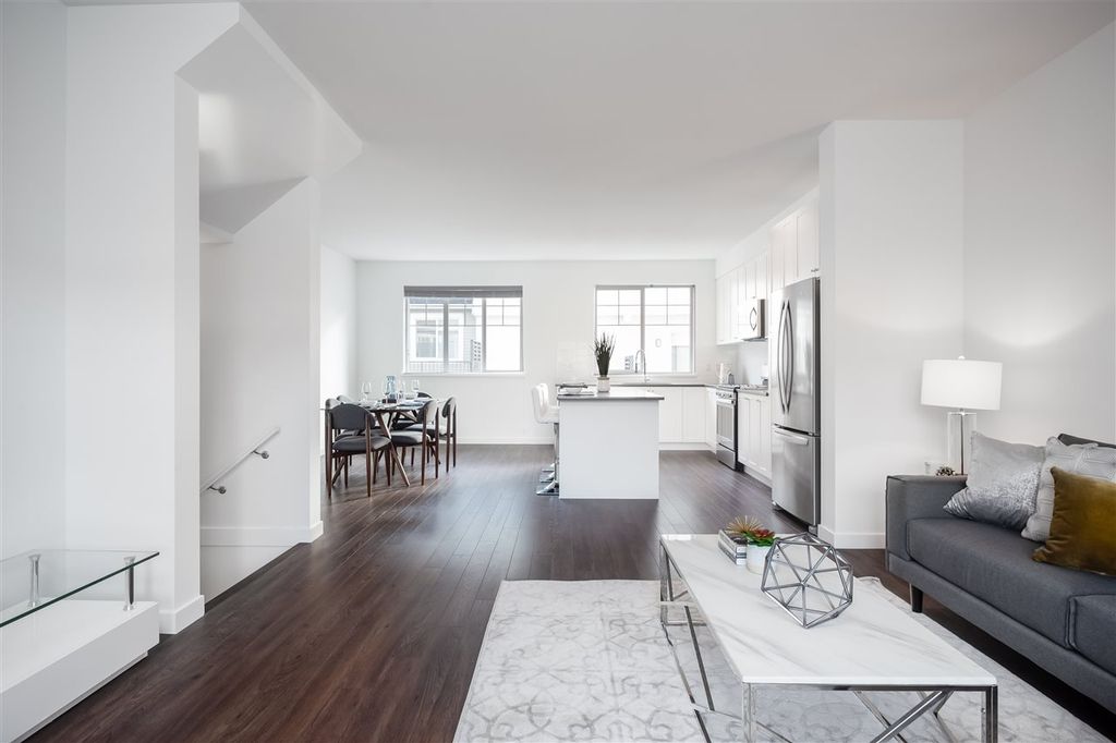 listing image 1101791074460693731