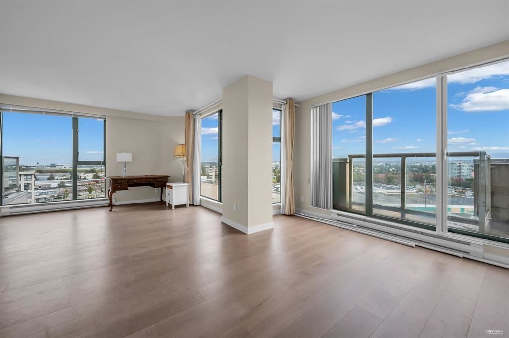 listing image 1102076327264789129