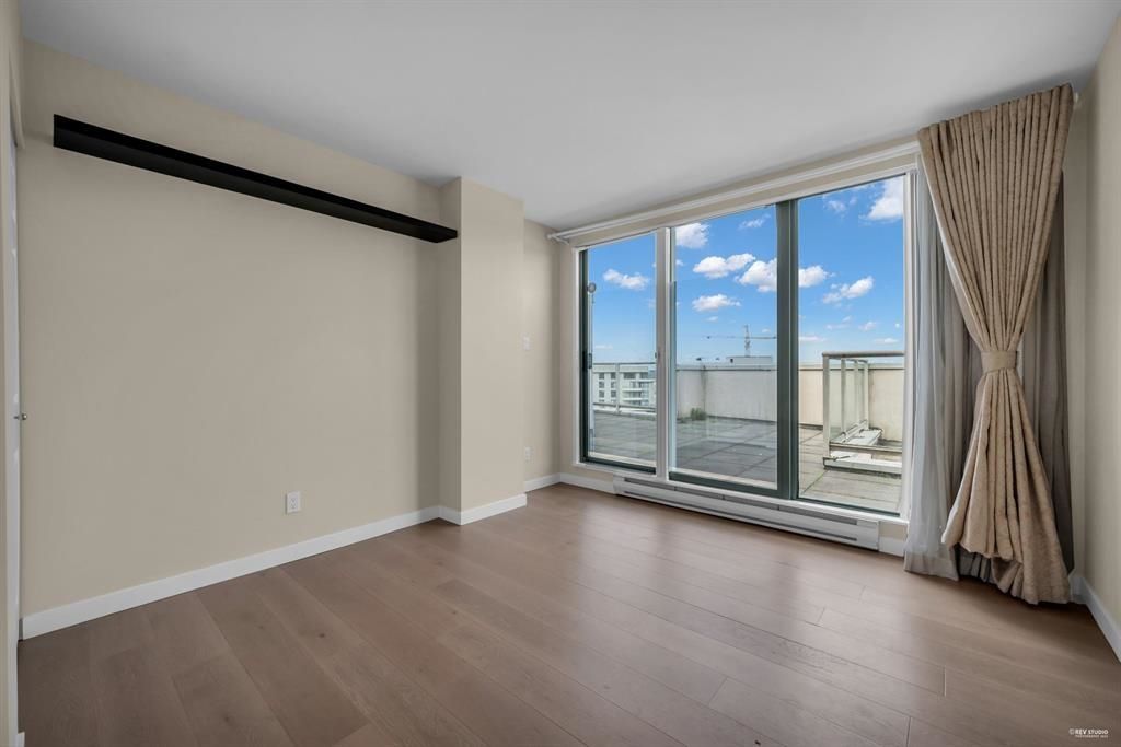 listing image 1101682526238453401