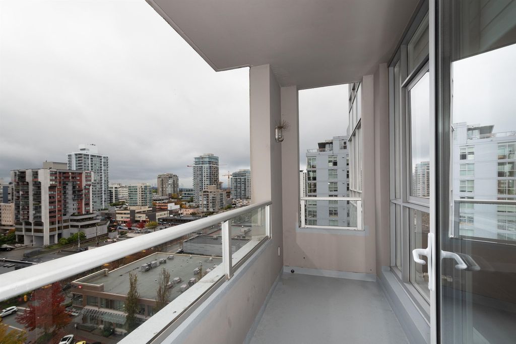 listing image 1106079932602593897
