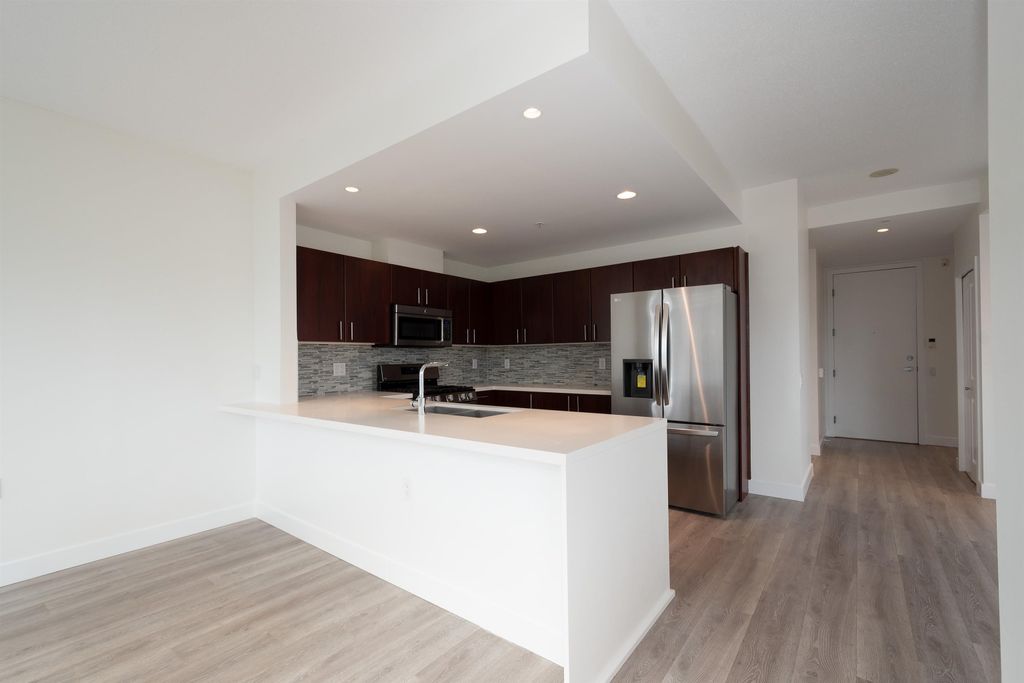 listing image 1102591154578723569
