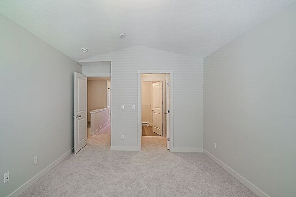 listing image 1104301516758538963