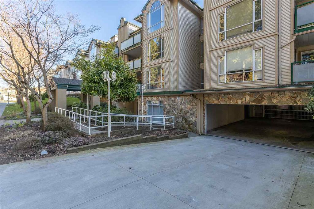 listing image 1102441094491040737