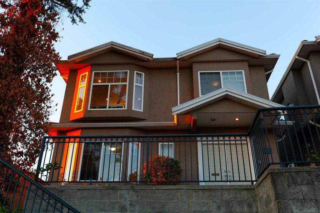 listing image 1106348105548979451