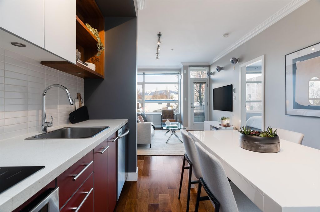 listing image 1102865617135203640