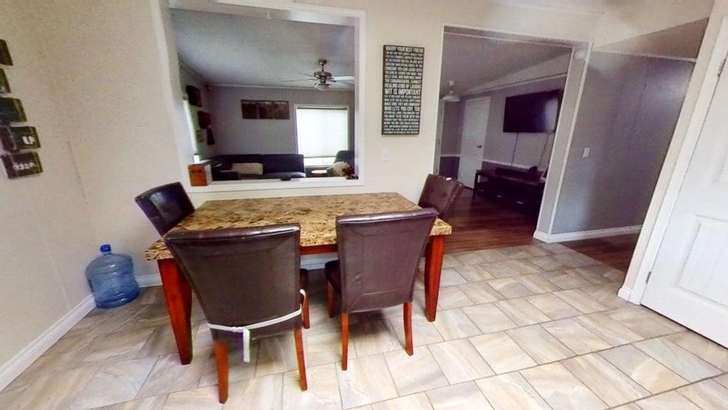 listing image 1101689951083043953