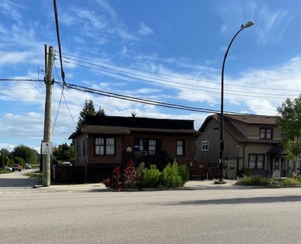 listing image 1106027648075171902