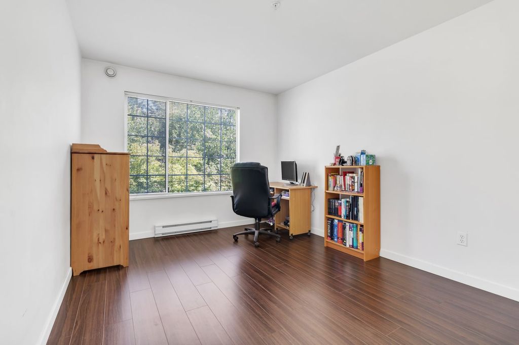 listing image 1107078227886402311