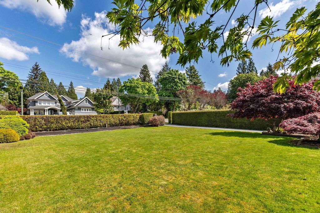 listing image 1107384509102530793