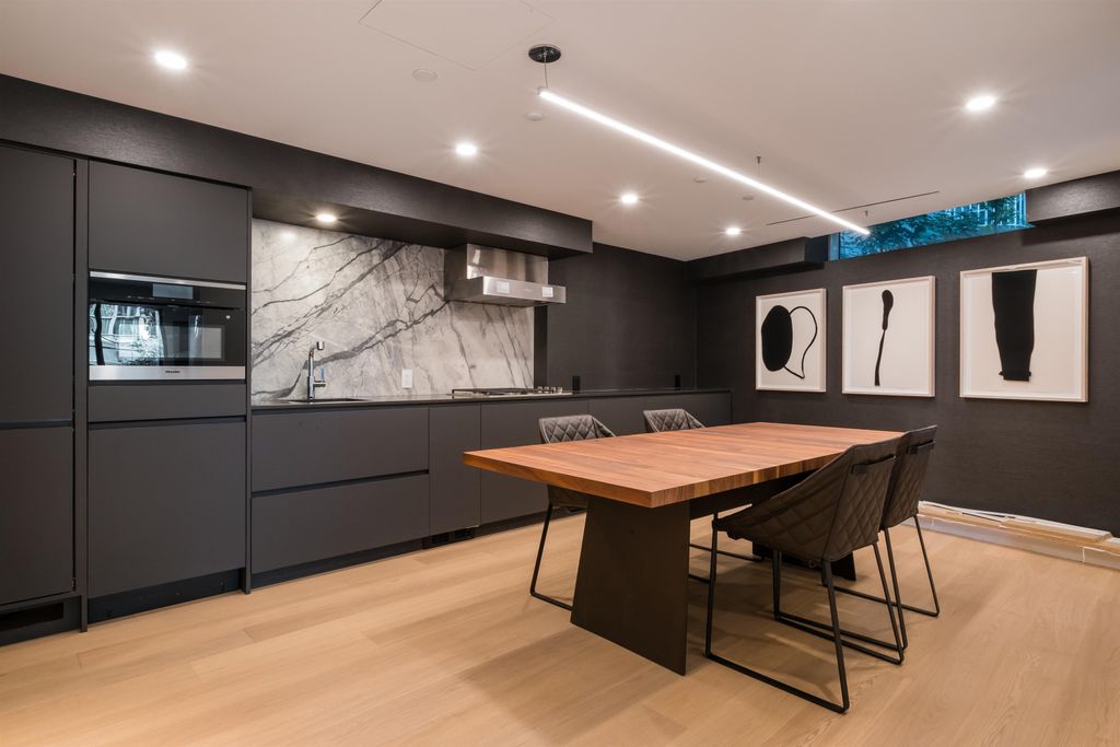 listing image 1105348958769176279