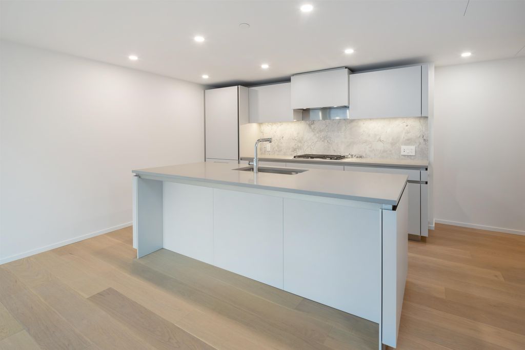 listing image 1102267557669411707